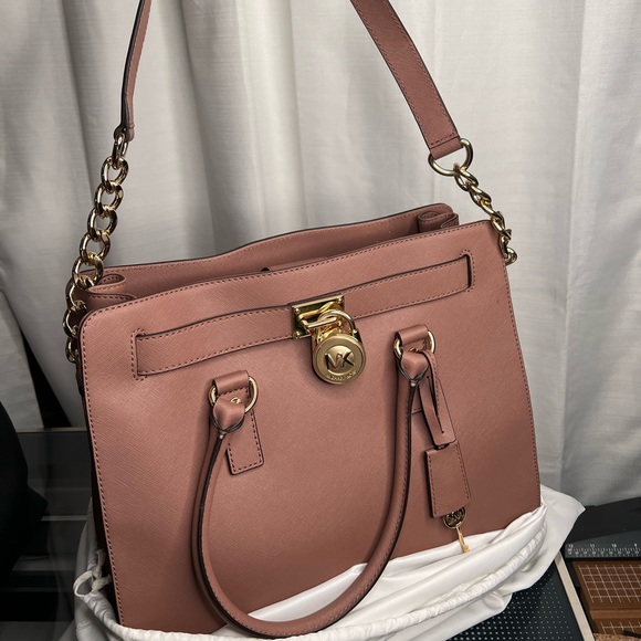 Michael Kors Bag - Picture 3 of 9